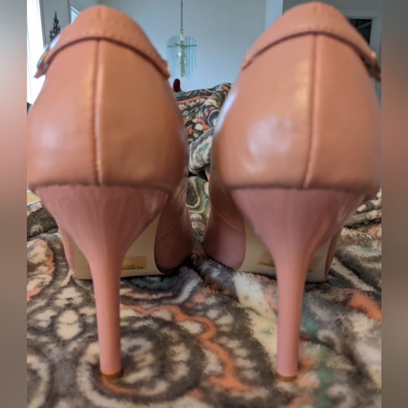 Classified - Power Pink Heels - Picture 3 of 4